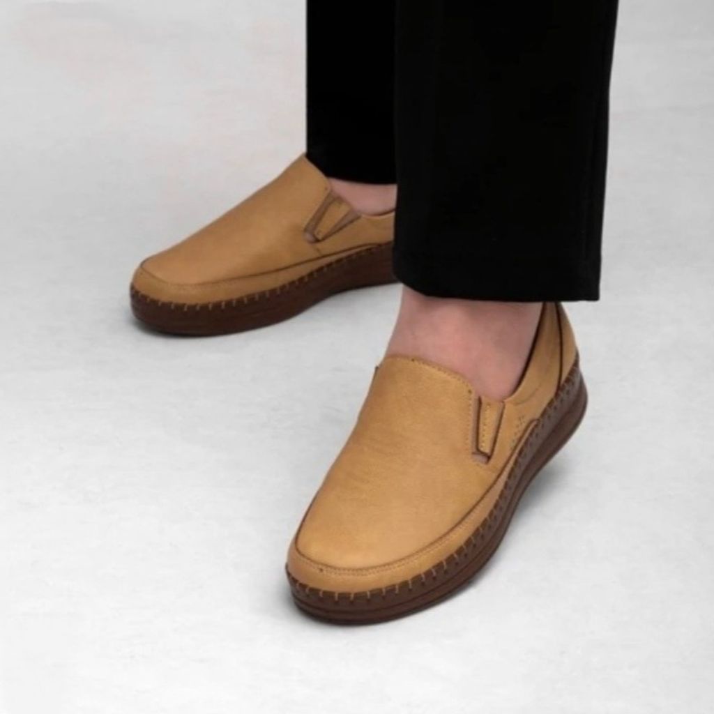 قیمت ارزان کفش زنانه مدل صحرا کفی طبی و خارپاشنه رنگ کرم