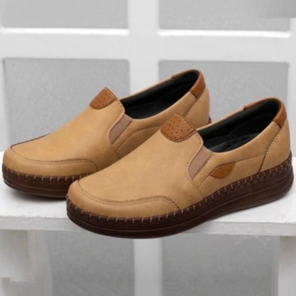 کفش زنانه مدل آهو کفی طبی و خارپاشنه رنگ کرم