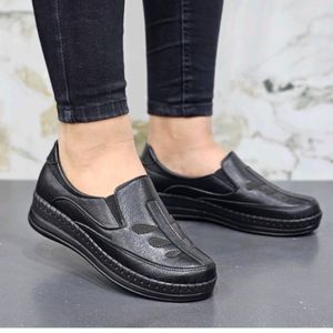 قیمت کفش زنانه مدل میترا کفی طبی و خارپاشنه رنگ مشکی