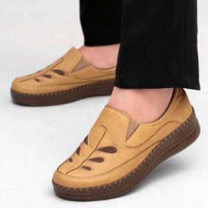 فروش اینترنتی کفش زنانه مدل میترا کفی طبی و خارپاشنه رنگ کرم