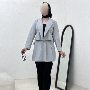 خرید اینترنتی ست دو تیکه کت و دامن بانک