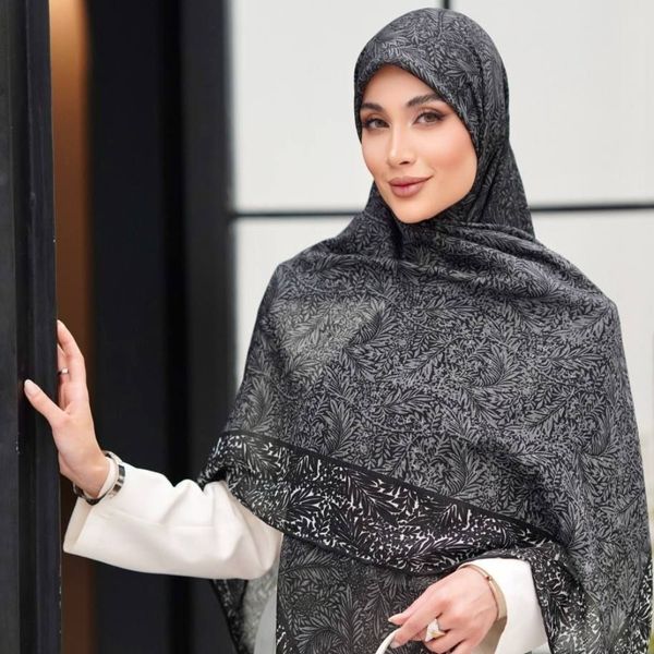 روسری نخی دست دوز