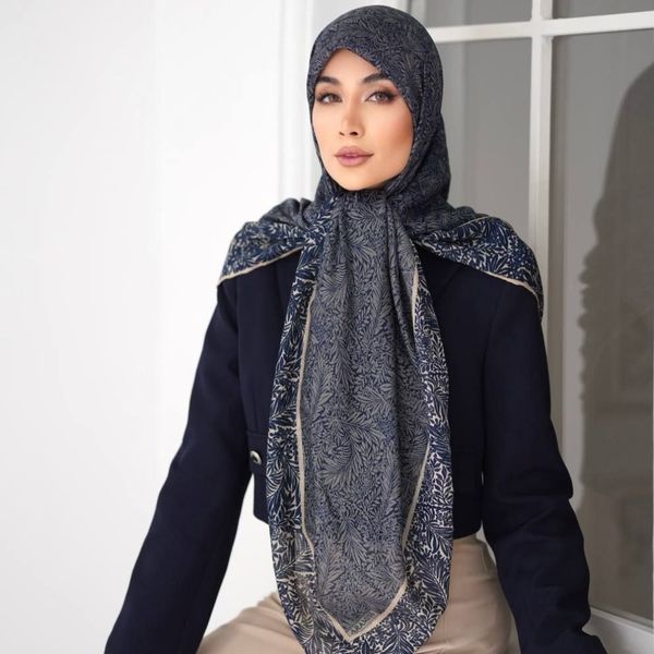 روسری نخی دست دوز