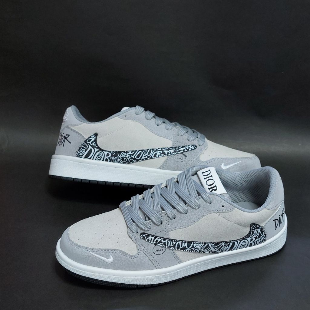 مشخصات کتونی نایک ترویس دیور Nike Travis Dior