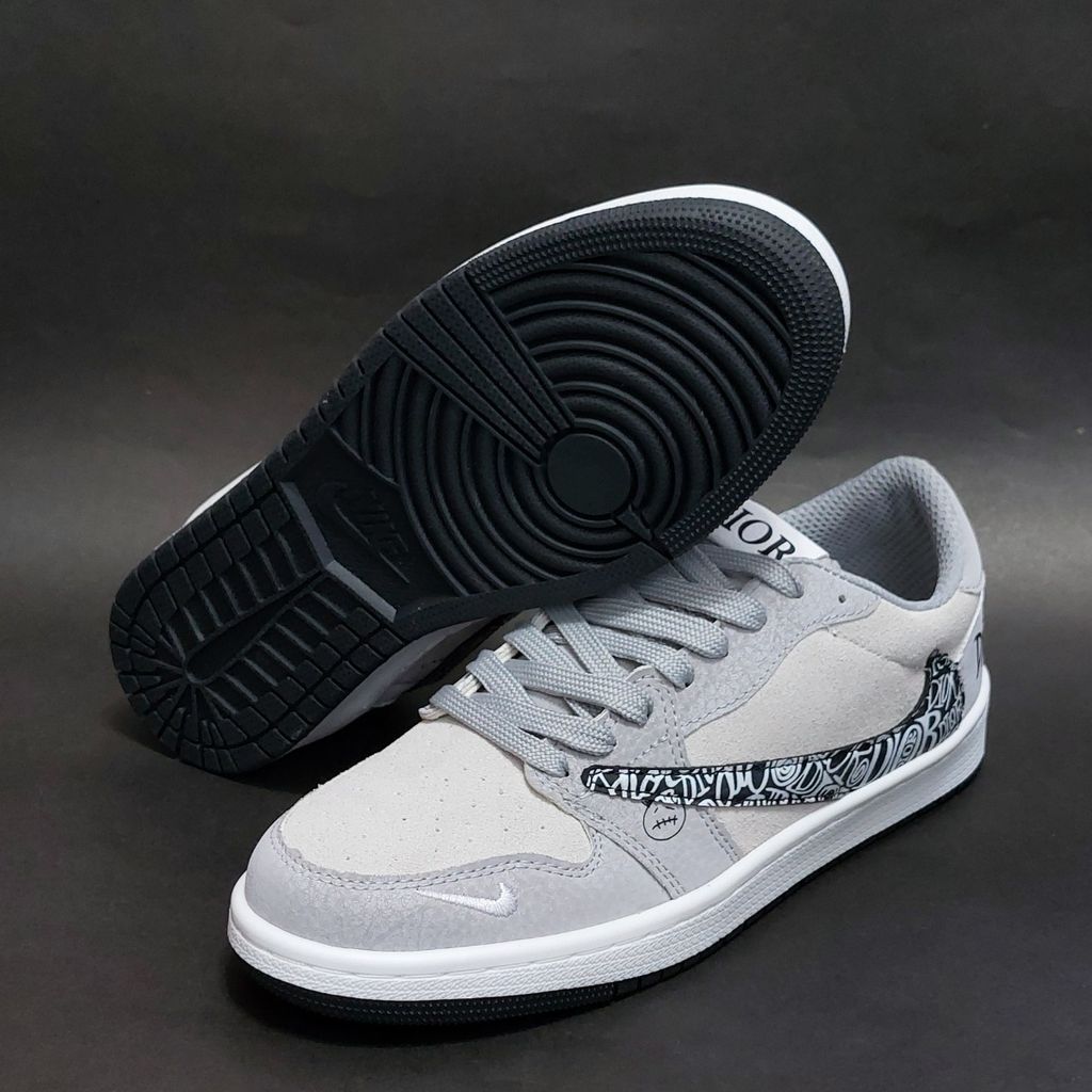 قیمت کتونی نایک ترویس دیور Nike Travis Dior