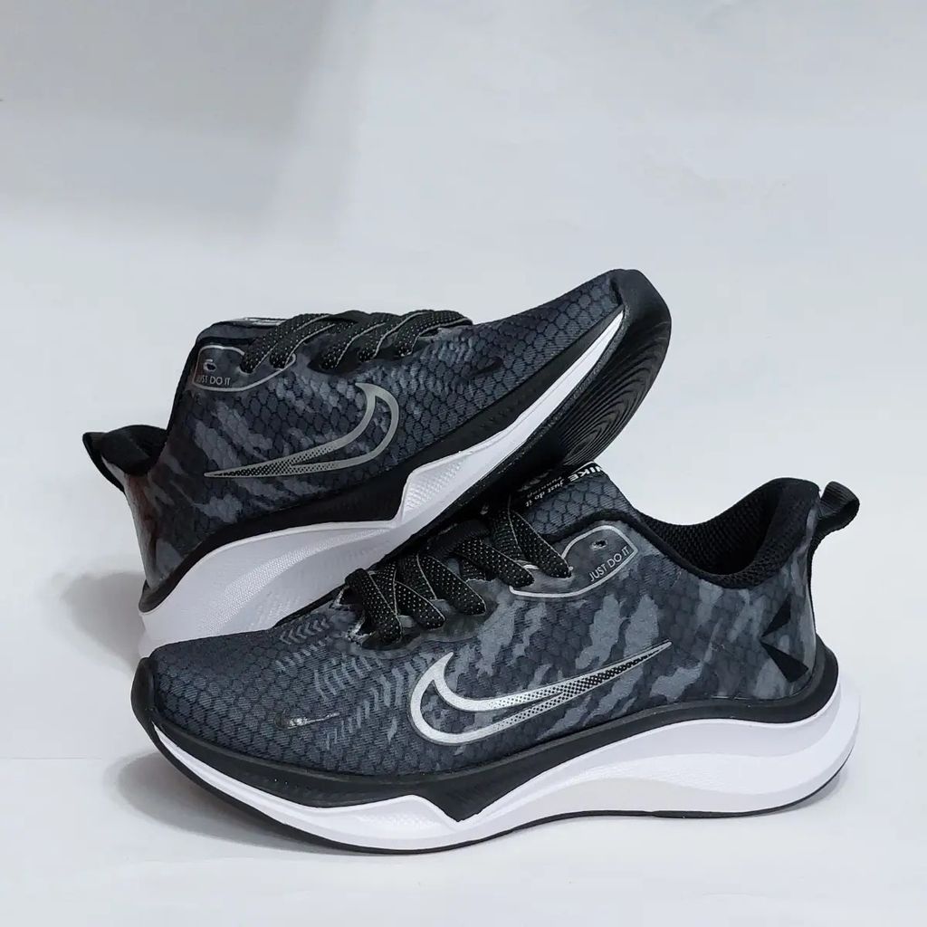 قیمت کتونی نایک زوم رانینگ Nike Zoom pied