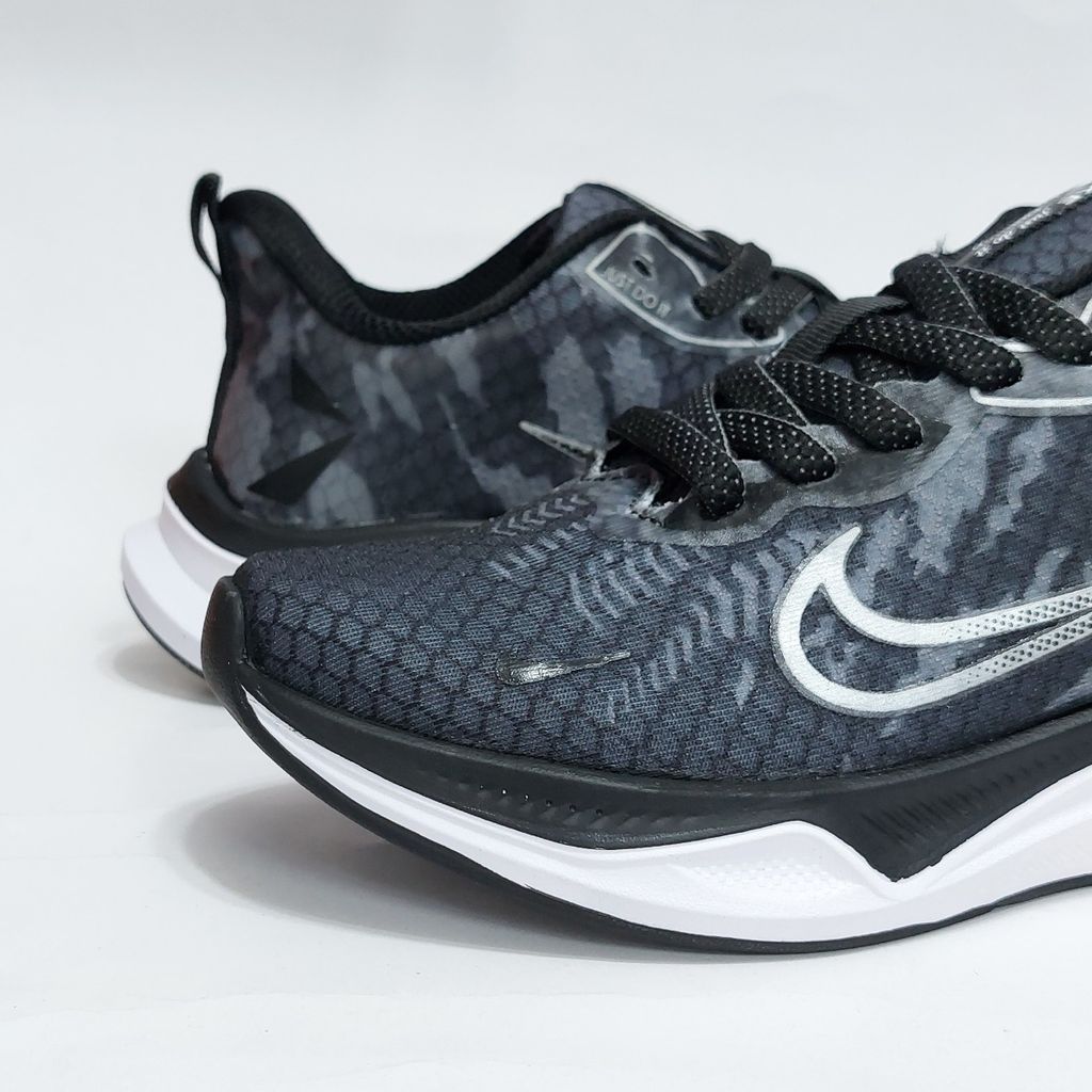 قیمت کتونی نایک زوم ابلق Nike Zoom pied