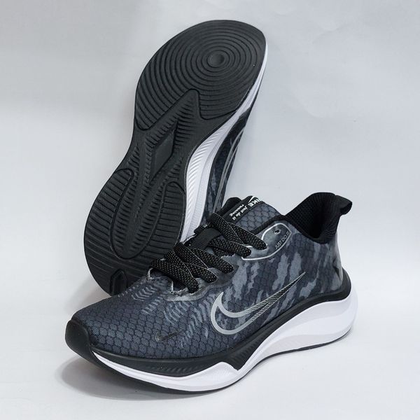 کتونی نایک زوم رانینگ Nike Zoom pied