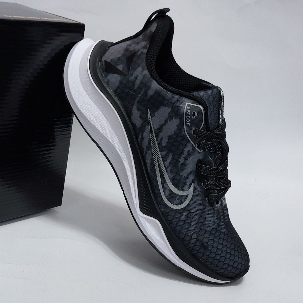 خرید آنلاین کتونی نایک زوم ابلق Nike Zoom pied