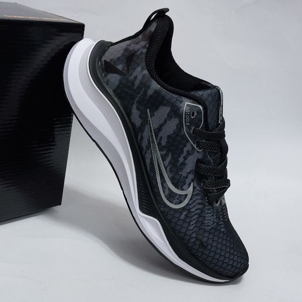 کتونی نایک زوم رانینگ Nike Zoom pied