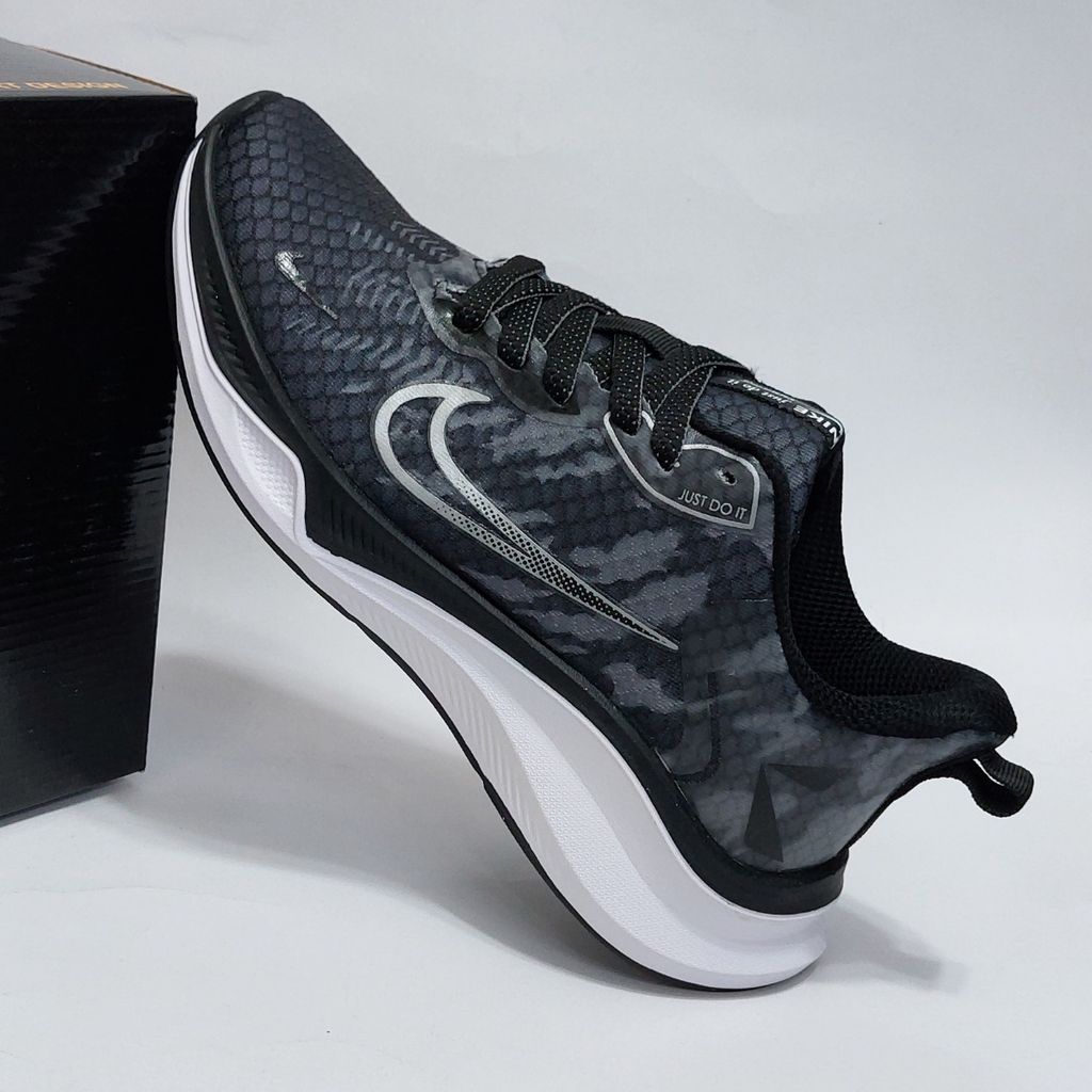 قیمت کتونی نایک زوم ابلق Nike Zoom pied