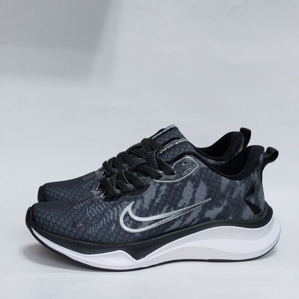 کتونی نایک زوم رانینگ Nike Zoom pied