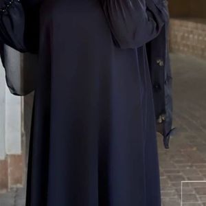 مشخصات مانتو عبایی لیلا