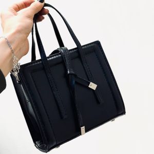 خرید آنلاین کیف جعبه ای آویز دار وارداتی