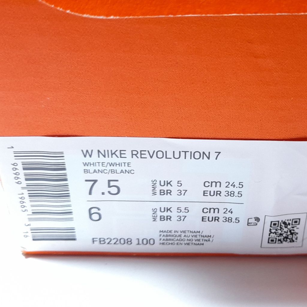 قیمت ‌کفش زنانه رانینگ نایکی Nike Revolution 7 اورجینال