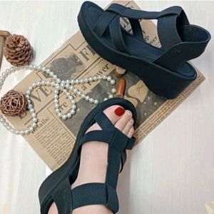 مشخصات صندل زنانه مدل اورانوس زیره پیو