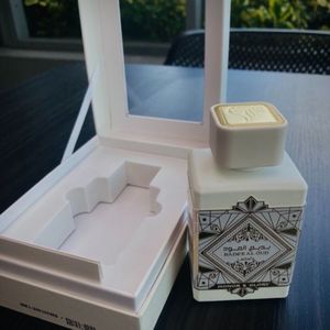 خرید اینترنتی عطر ادکلن لطافه بدیع ال عود هانر اند گلوری | Lattafa ade’e Al Oud Honor &