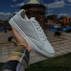 کتونی مردانه ونس برشکا بزرگپا سفید تا سایز 48 کیفیت بالا