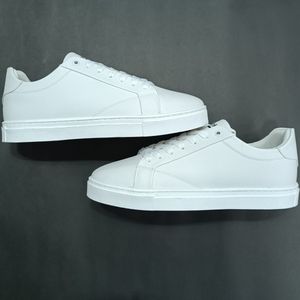 خرید انلاین کتونی مردانه ونس برشکا بزرگپا سفید تا سایز 48 کیفیت بالا