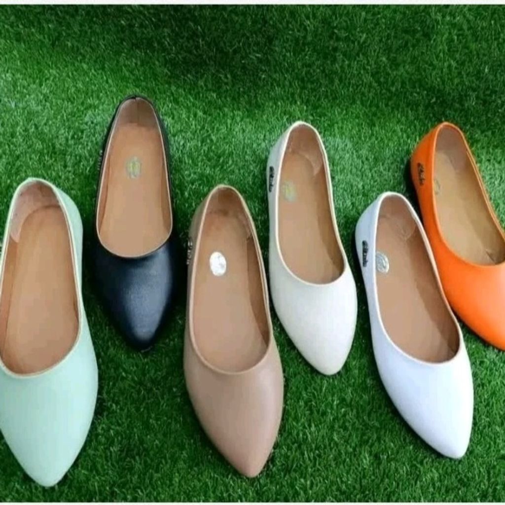 خرید آنلاین کفش کالج زنانه مدل کلارک پاخور ساده و شیک