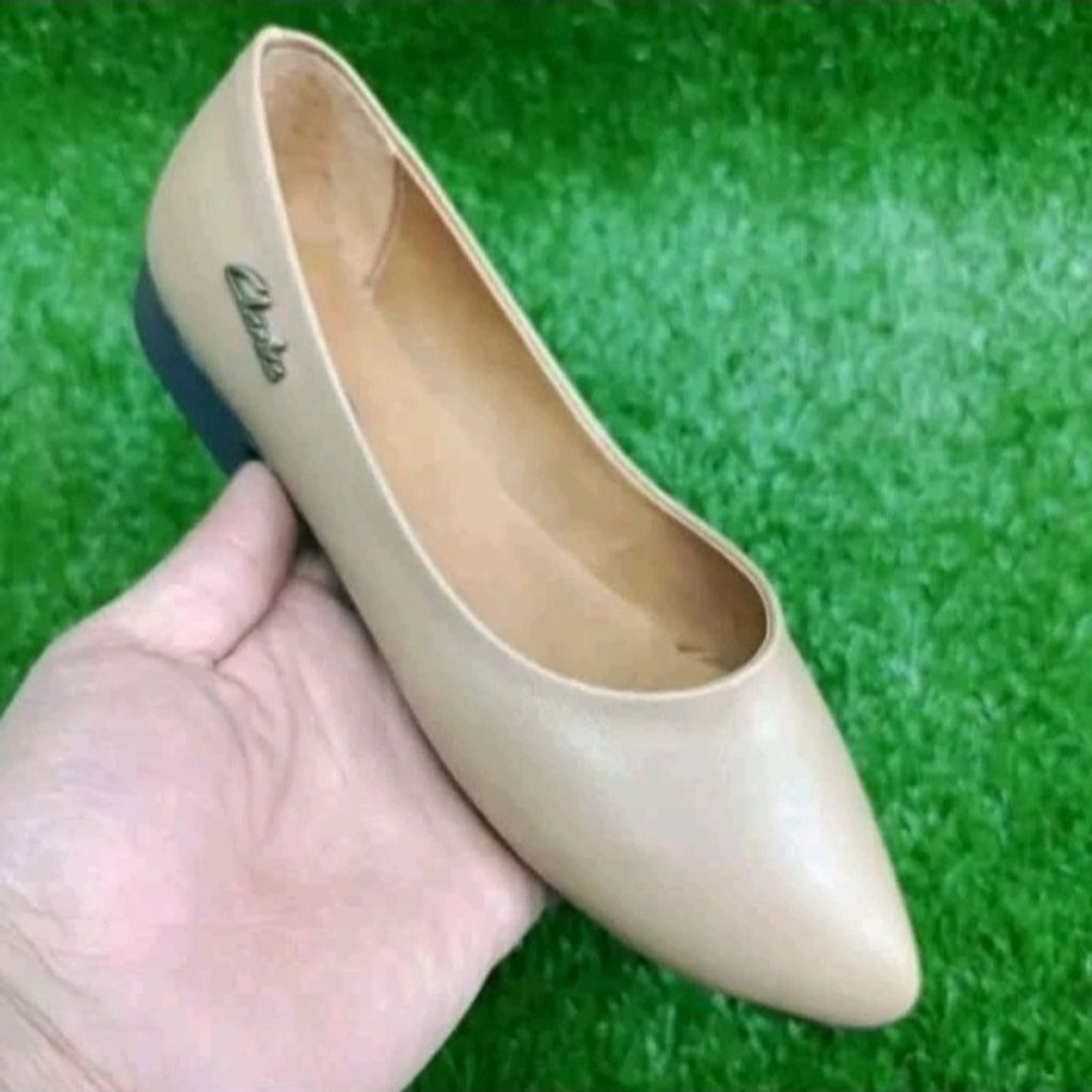 فروش اینترنتی کفش کالج زنانه مدل کلارک پاخور ساده و شیک