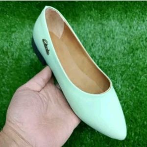 خرید آنلاین کفش کالج زنانه مدل کلارک پاخور ساده و شیک