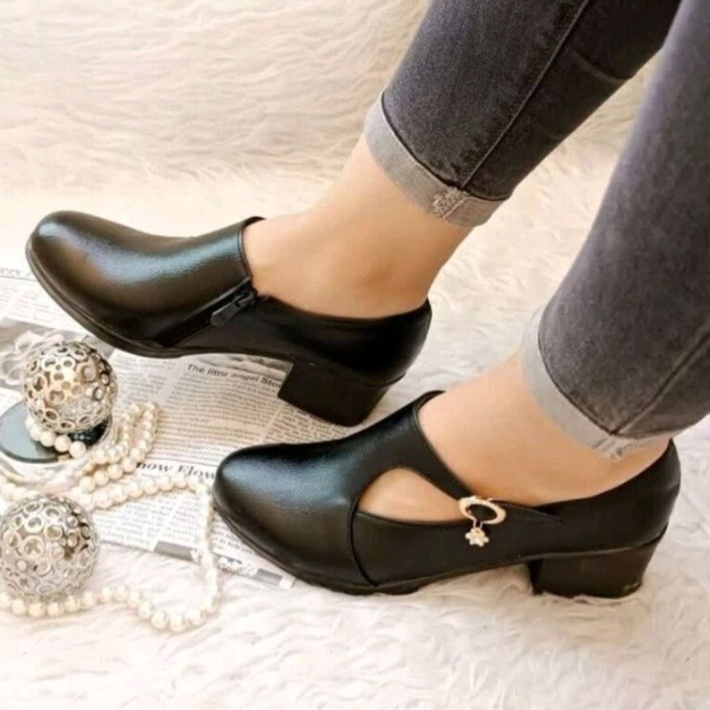 فروش اینترنتی کفش زنانه پرفروش مدل زحل رنگ مشکی