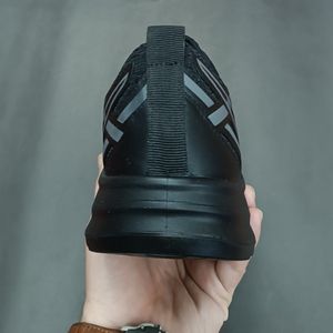 خرید اینترنتی کتونی مردانه نیوبالانس بزرگ پا مشکی کیفیت بالا