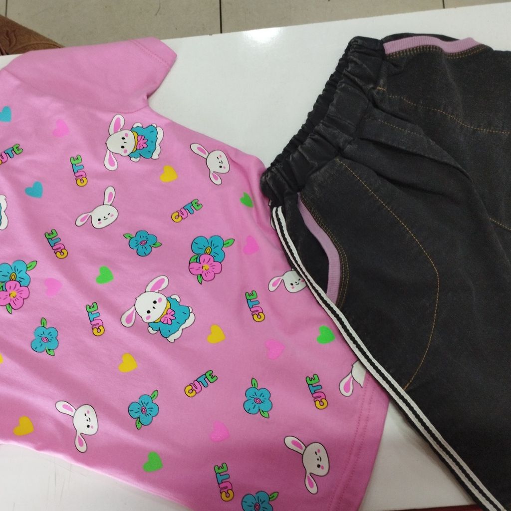 مشخصات ست تیشرت شلوارک طرح لی