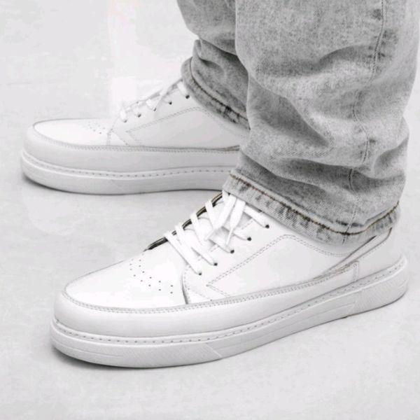 کفش اسپرت مردانه مدل میلاد رنگ سفید تمام