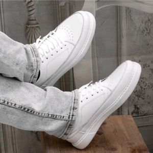خرید انلاین کفش اسپرت مردانه مدل میلاد رنگ سفید تمام