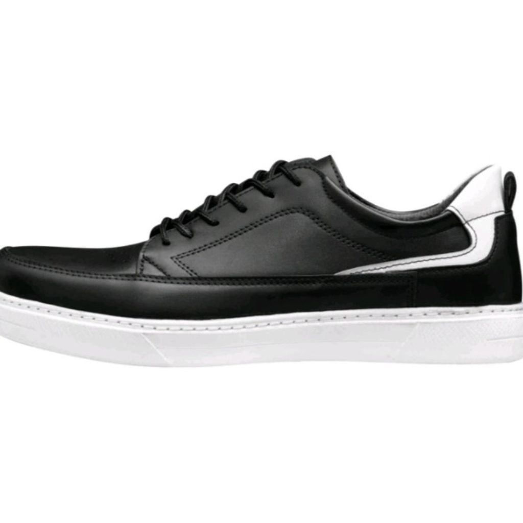 خرید آنلاین کفش اسپرت مردانه مدل میلاد رنگ مشکی سفید