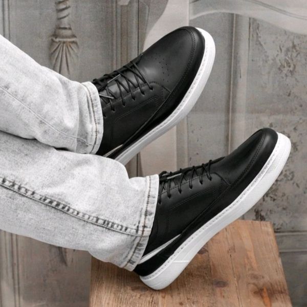 کفش اسپرت مردانه مدل میلاد رنگ مشکی سفید