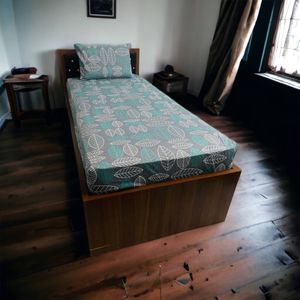 قیمت ارزان روتختی کشدار پارچه تترون مدل ماکااو 1نفره 2تکه عرض90