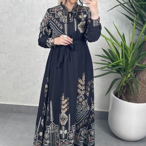 پیراهن سنتی ساحلی