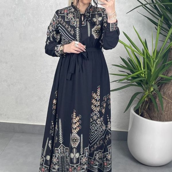 پیراهن سنتی ساحلی