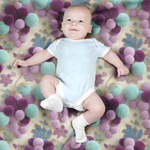 فروش اینترنتی پارچه مخمل روبالشی پارچه باما طرح سه بعدی انگور کد 5014036