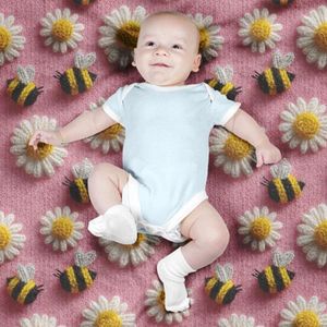 قیمت پارچه مخمل کوسن مبل پارچه باما طرح سه بعدی گل  بابونه کد 5014072