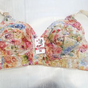 خرید اینترنتی سوتین محکم دوربسته زیر نخی مدل گلدار