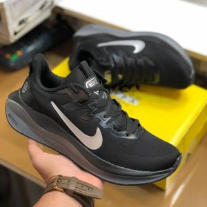 خرید انلاین کفش نایک زوم مکس مردانه مشکی زیره طوسی