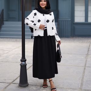 قیمت ارزان ست کت و دامن هانا