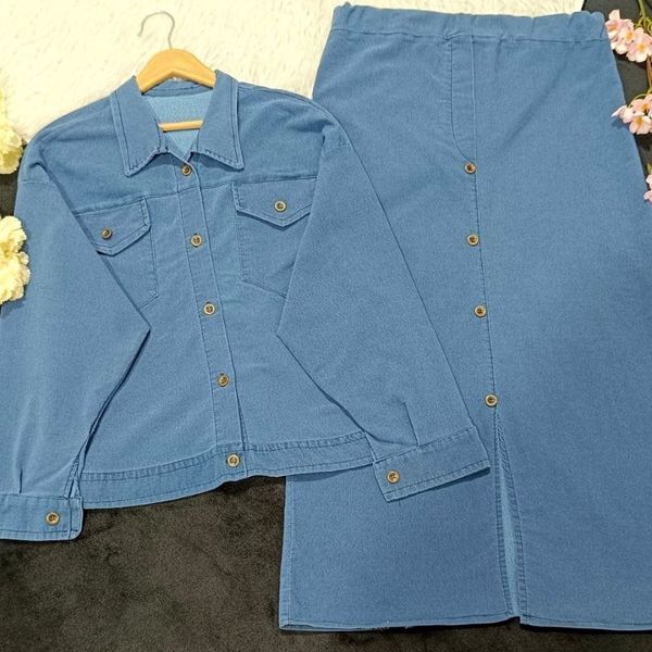 کت و دامن زنانه طرح جین