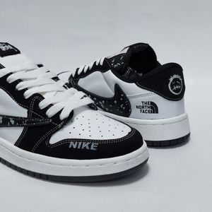 خرید آنلاین کتونی نایک ترویس کاستوم نورث فیس جدید Nike Travis