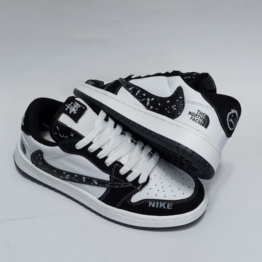 مشخصات کتونی نایک ترویس کاستوم نورث فیس جدید Nike Travis