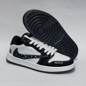 مشخصات کتونی نایک ترویس کاستوم نورث فیس جدید Nike Travis