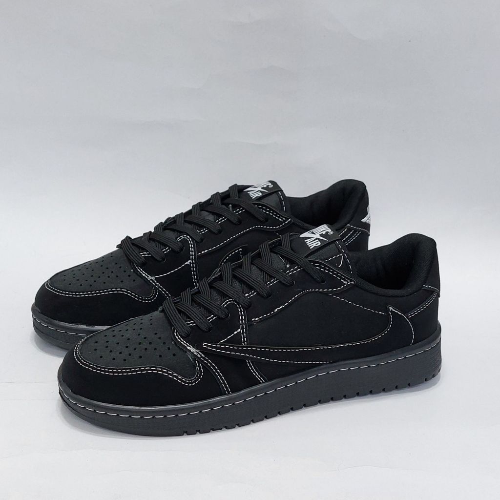 فروش اینترنتی کتونی نایک ترویس بلک فانتوم Nike Travis Phantom