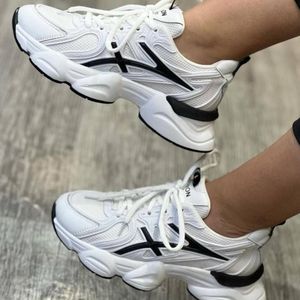 خرید اینترنتی کفش کتونی آسیکس اسپرت