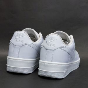 خرید اینترنتی کتونی نایک ایرفورس Nike Airforce1