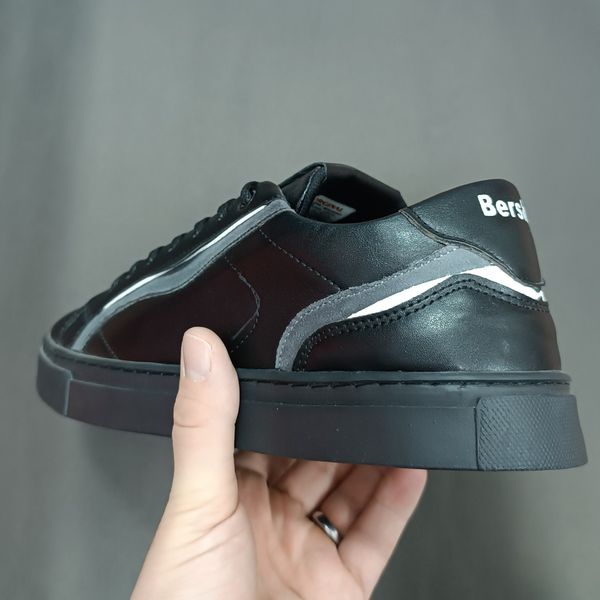 کتونی مردانه برشکا مشکی کیفیت بالا(تخفیف خورده)