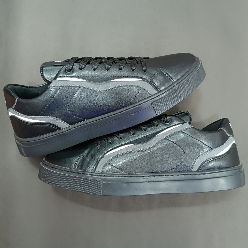 فروش اینترنتی کتونی مردانه برشکا مشکی کیفیت بالا